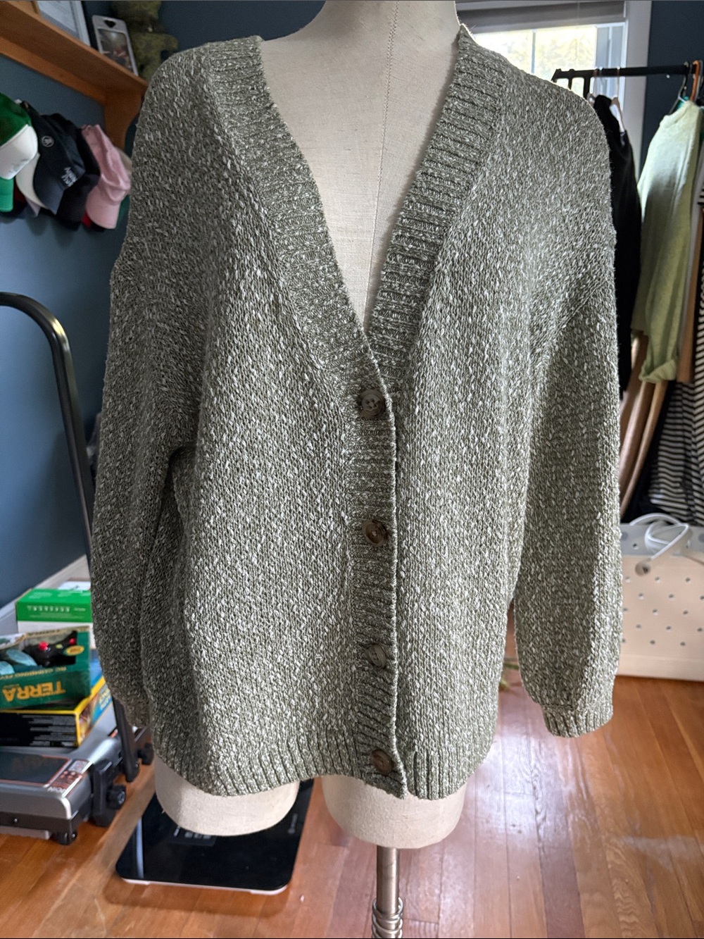 Loft Classic V-Neck Button Front Sweater Cardigan - Olive Green